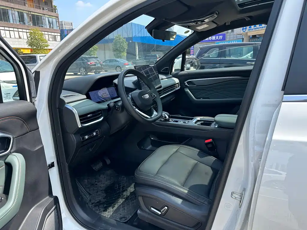 Haoyue L 2024 2.0T DCT premium model купить на сайте DeffCars