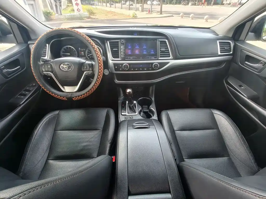 Highlander 2018 2.0T four-wheel drive luxury version 7 seats National V купить на сайте DeffCars