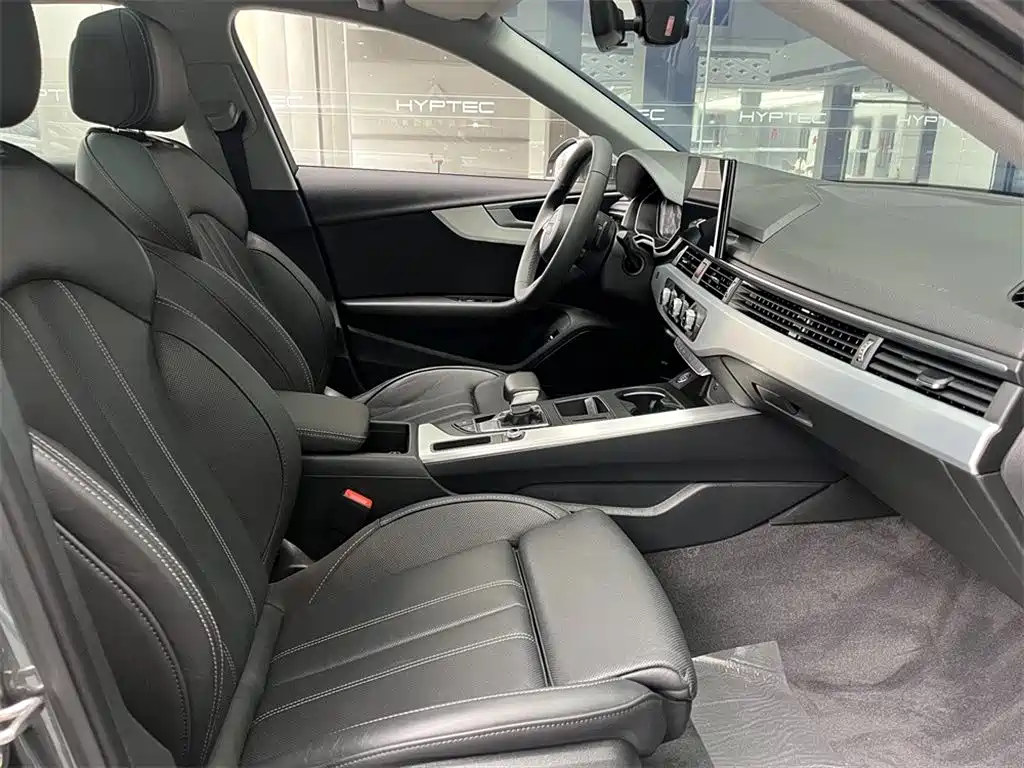 Audi A4L 2023 40 TFSI Fashionable and Dynamic купить на сайте DeffCars