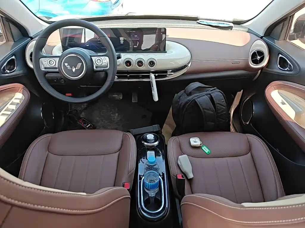 Wuling Bingo 2023 model 333km Lingxi Internet model купить на сайте DeffCars