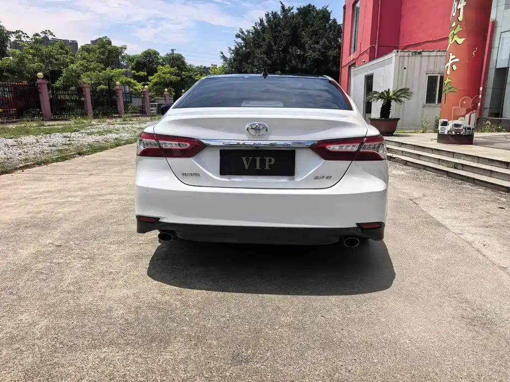 Camry 2018 2.0G Deluxe Edition купить на сайте DeffCars