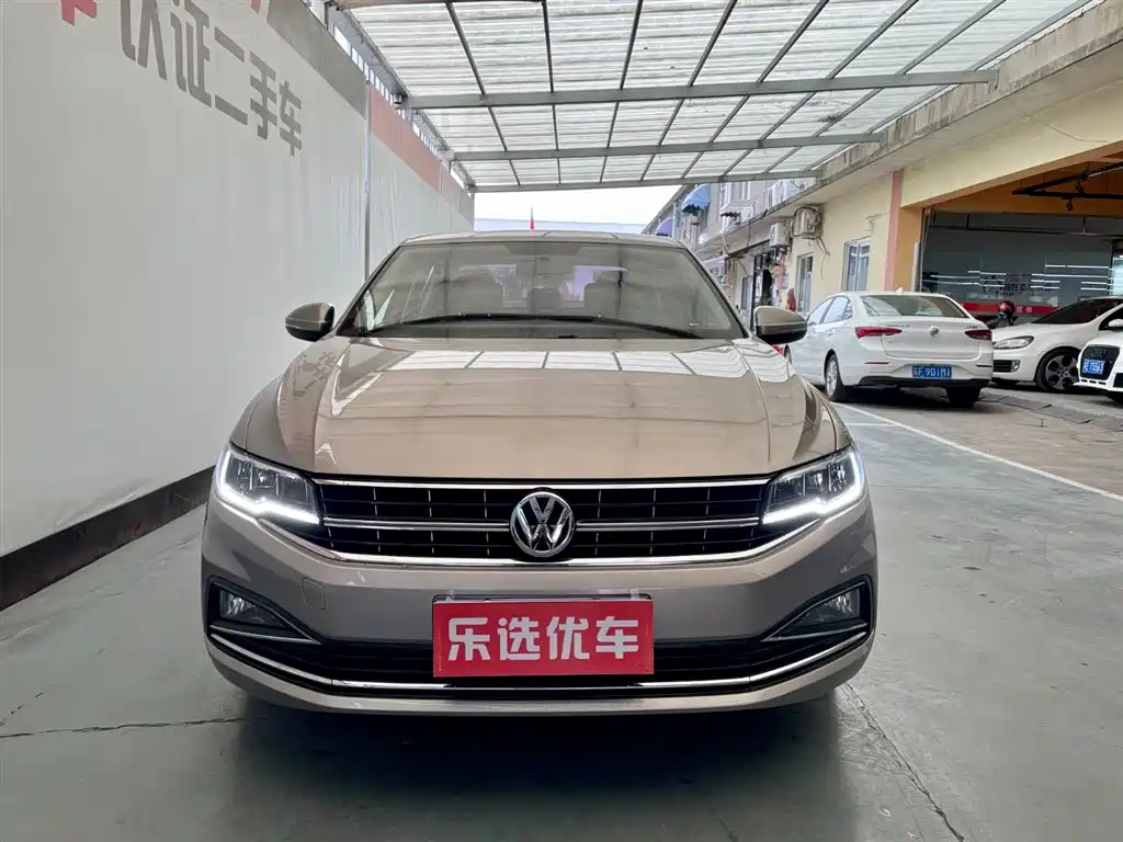 Bora 2019 facelift 1.5L automatic comfort model National VI купить на сайте DeffCars
