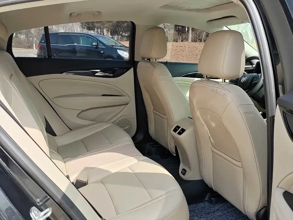 Regal 2020 552T Elite купить на сайте DeffCars