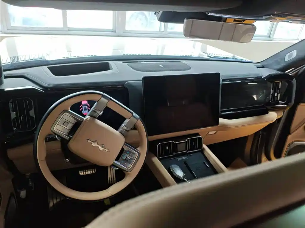 Leopard 8 2025 Zhiyong flagship version 7 seats купить на сайте DeffCars