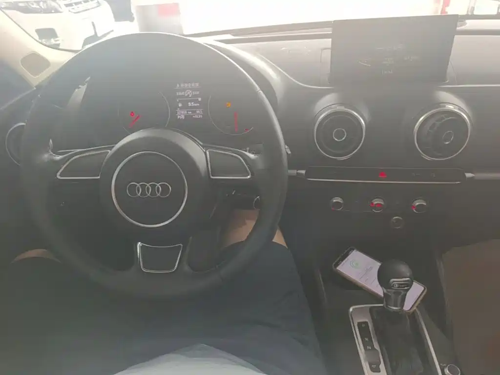 Audi A3 2016 Limousine 35 TFSI Enterprising купить на сайте DeffCars
