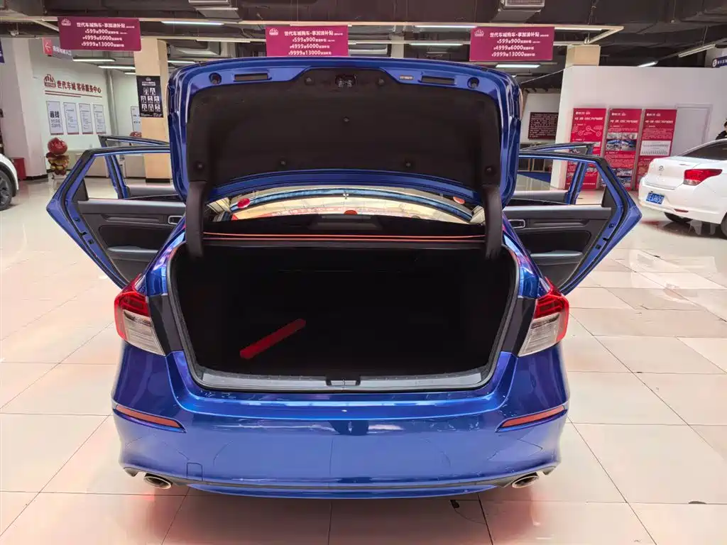 Civic 2022 240TURBO CVT combustion version купить на сайте DeffCars
