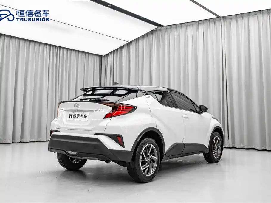 Toyota C-HR 2021 2.0L Luxury Edition купить на сайте DeffCars