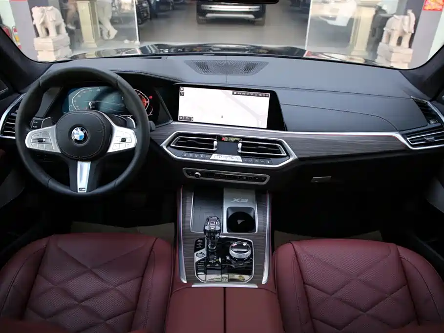 BMW X5 2022 facelift xDrive 40Li M sports package купить на сайте DeffCars