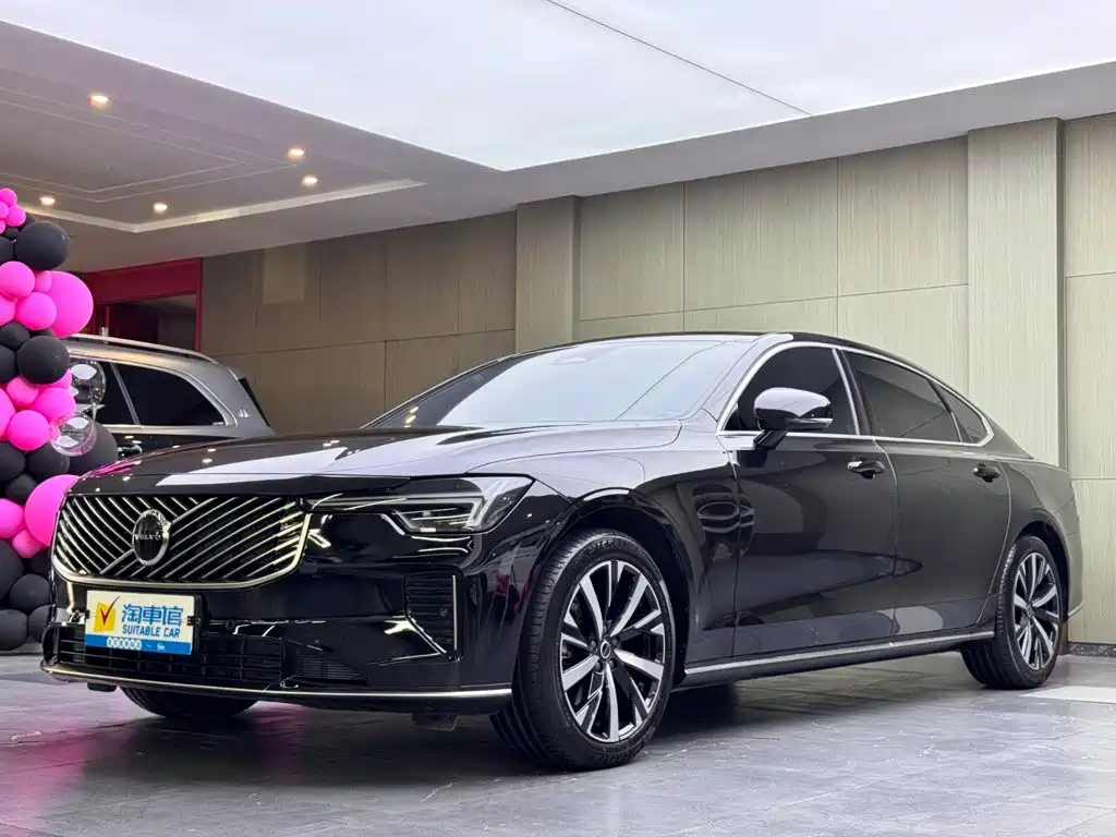 Volvo S90 2026 B5 Zhiyi Luxury Edition купить на сайте DeffCars