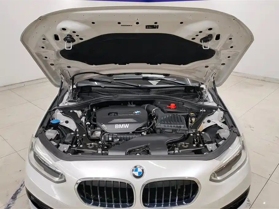 BMW 1 Series 2018 facelift 118i sports купить на сайте DeffCars