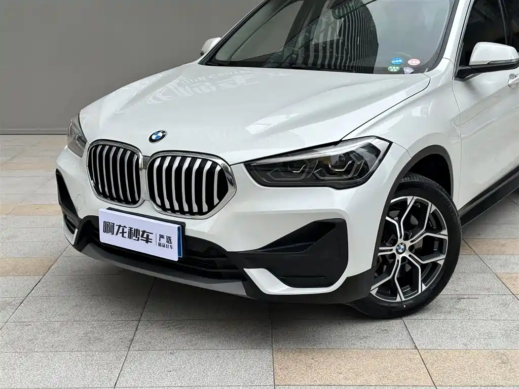 BMW X1 2020 sDrive25Li Leading Model купить на сайте DeffCars