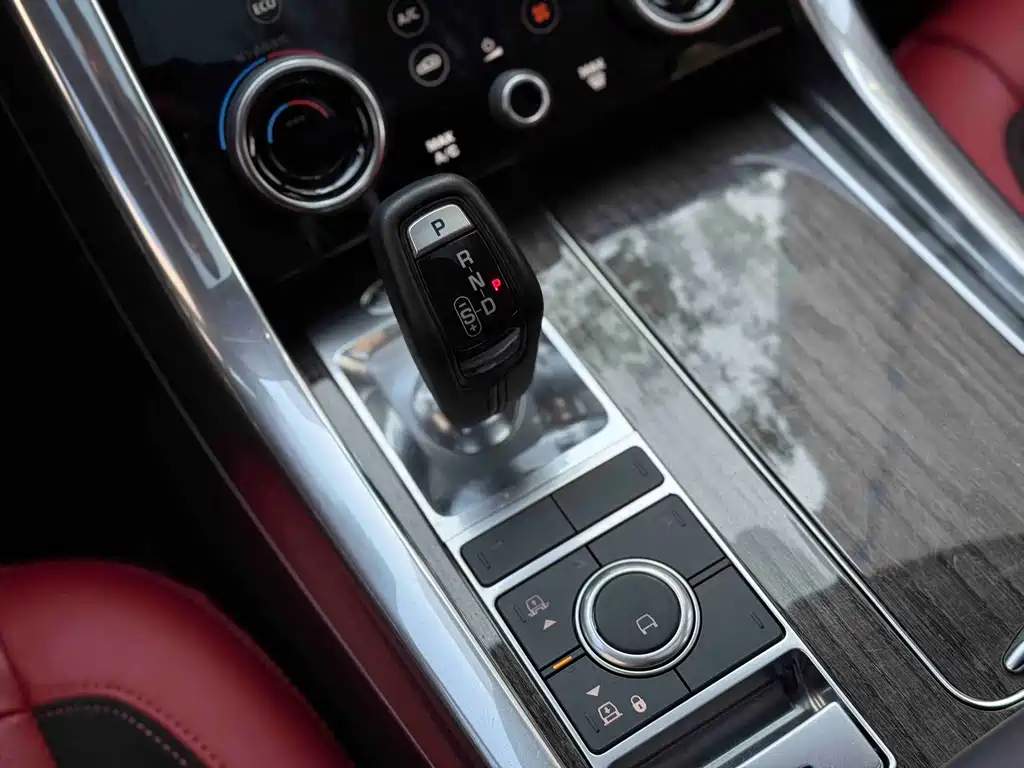 Range Rover Sport 2022 3.0 L6 Black Edition купить на сайте DeffCars