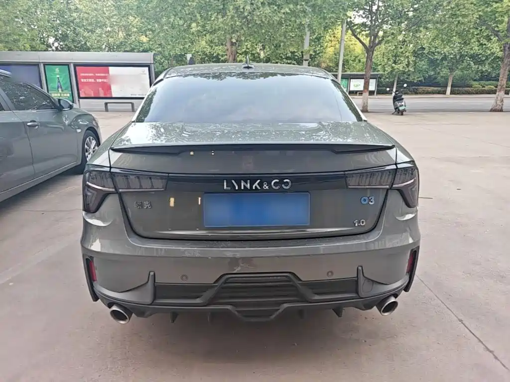 Lynk & Co 03 2022 2.0TD DCT Pro купить на сайте DeffCars