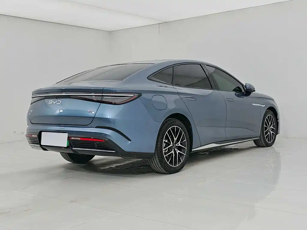 Seal 2024 Honor Edition DM-i 1.5L 121km Luxury Model купить на сайте DeffCars