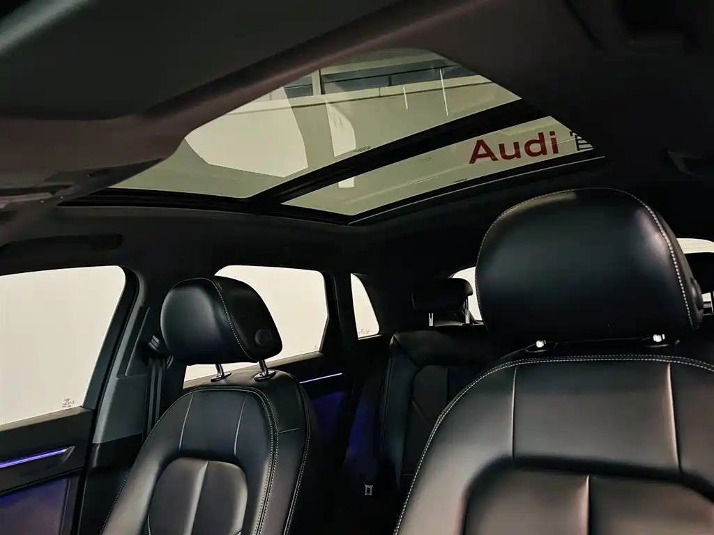 Audi Q3 2024 35 TFSI Enterprising and Elegant Model купить на сайте DeffCars