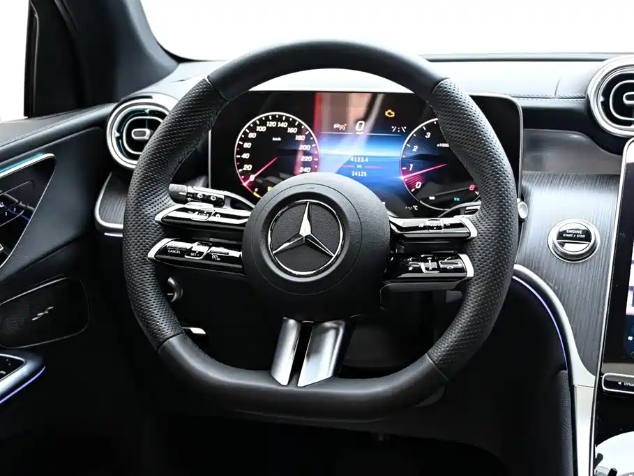 Mercedes-Benz GLC 2024 GLC 260 L 4MATIC luxury model 5 seats купить на сайте DeffCars