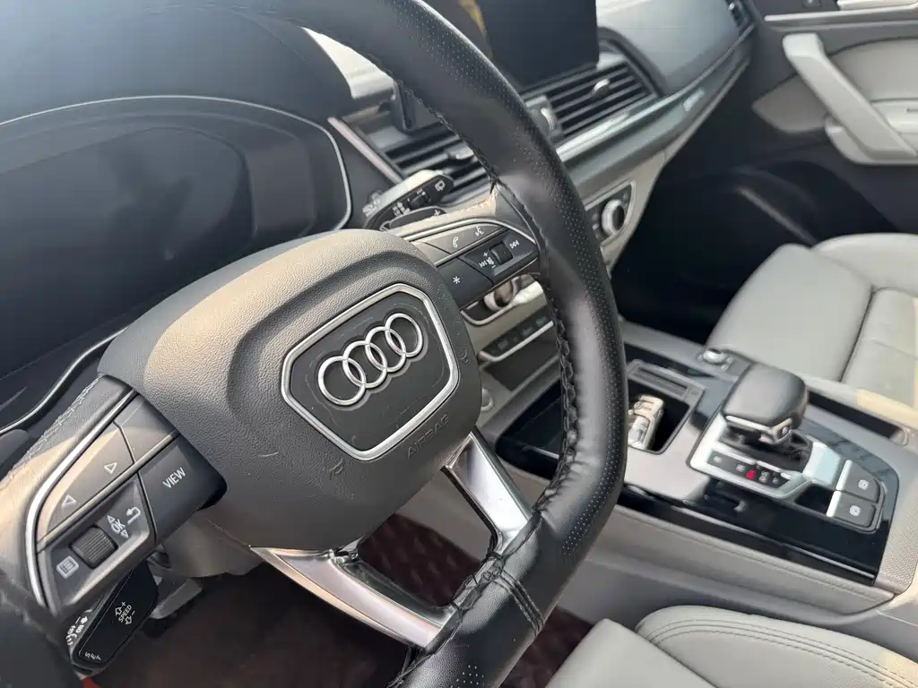 Audi Q5L 2022 40T luxury and dynamic model купить на сайте DeffCars