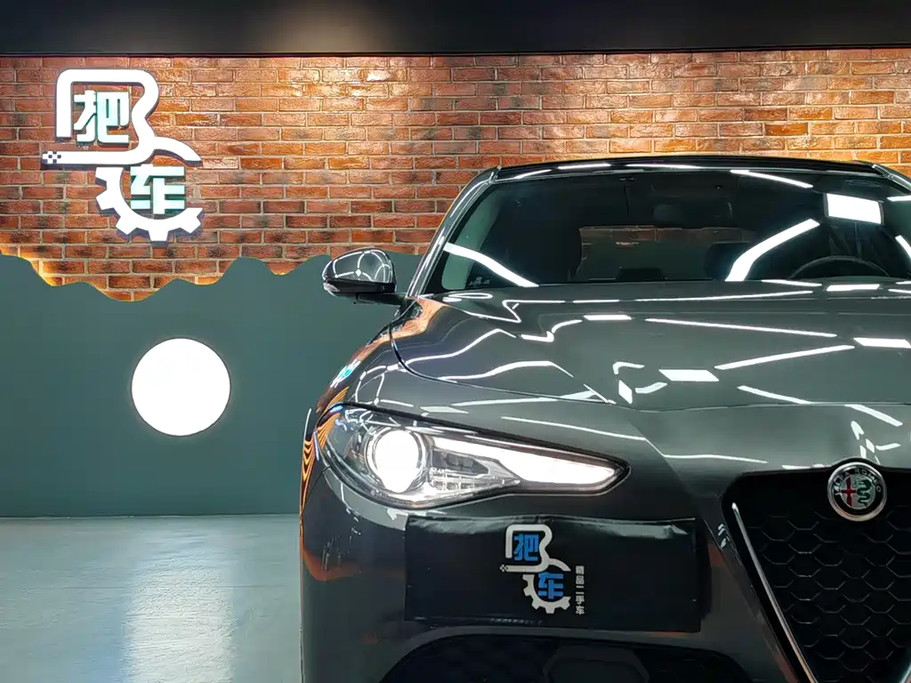 Giulia Juliet 2017 2.0T 280HP Luxury Edition купить на сайте DeffCars