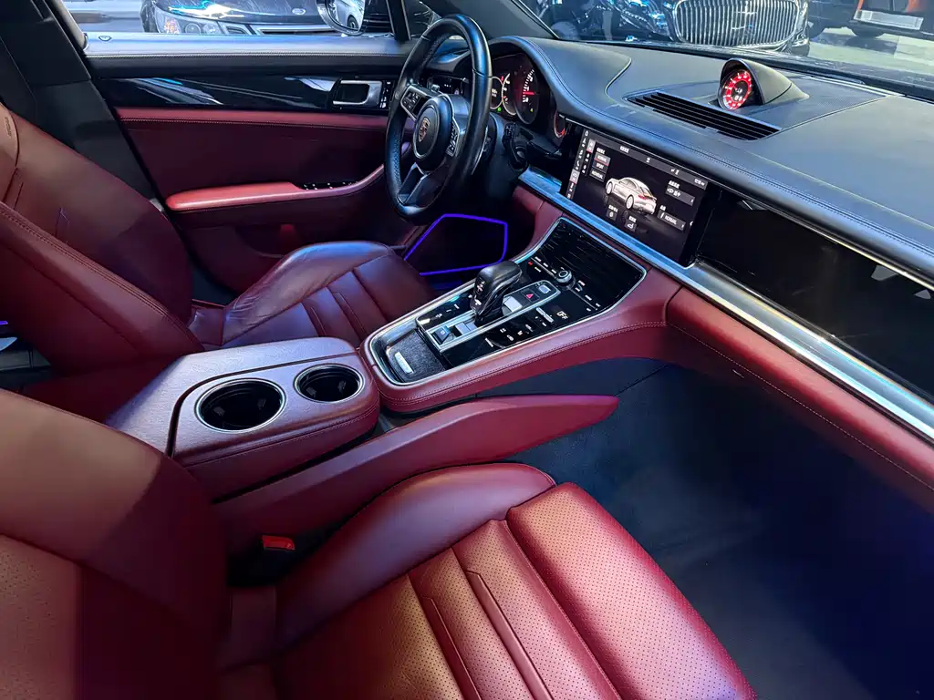 Panamera 2019 Panamera Executive Extended Edition 2.9T купить на сайте DeffCars