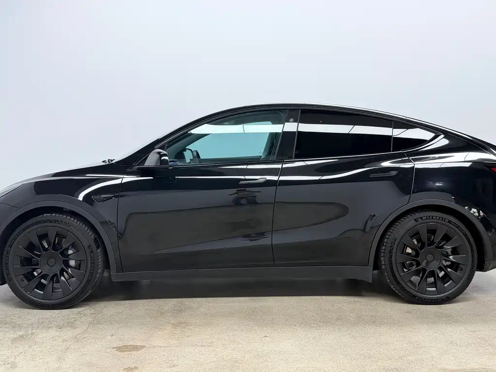 Model Y 2022 facelift rear-wheel drive version купить на сайте DeffCars