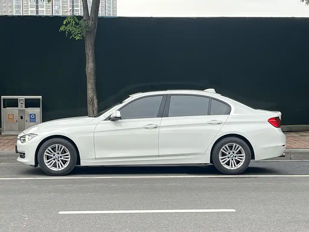 BMW 3 Series 2013 320Li Fashion Model купить на сайте DeffCars
