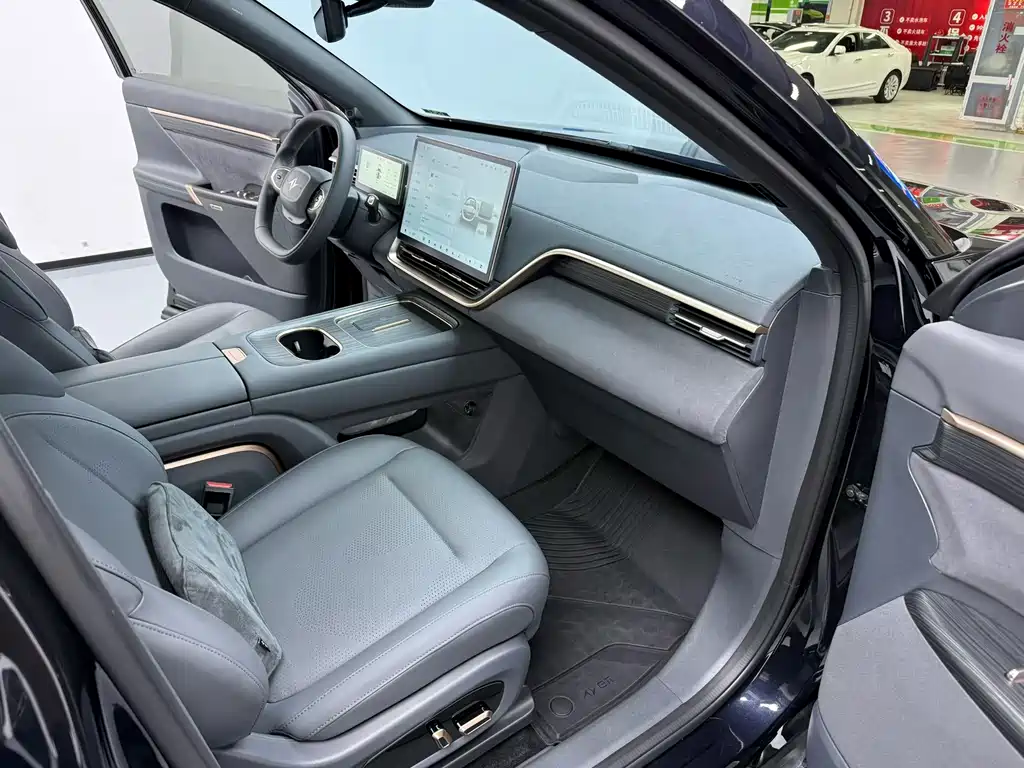 eπ008 2024 model 210Max extended range version 6 seats купить на сайте DeffCars