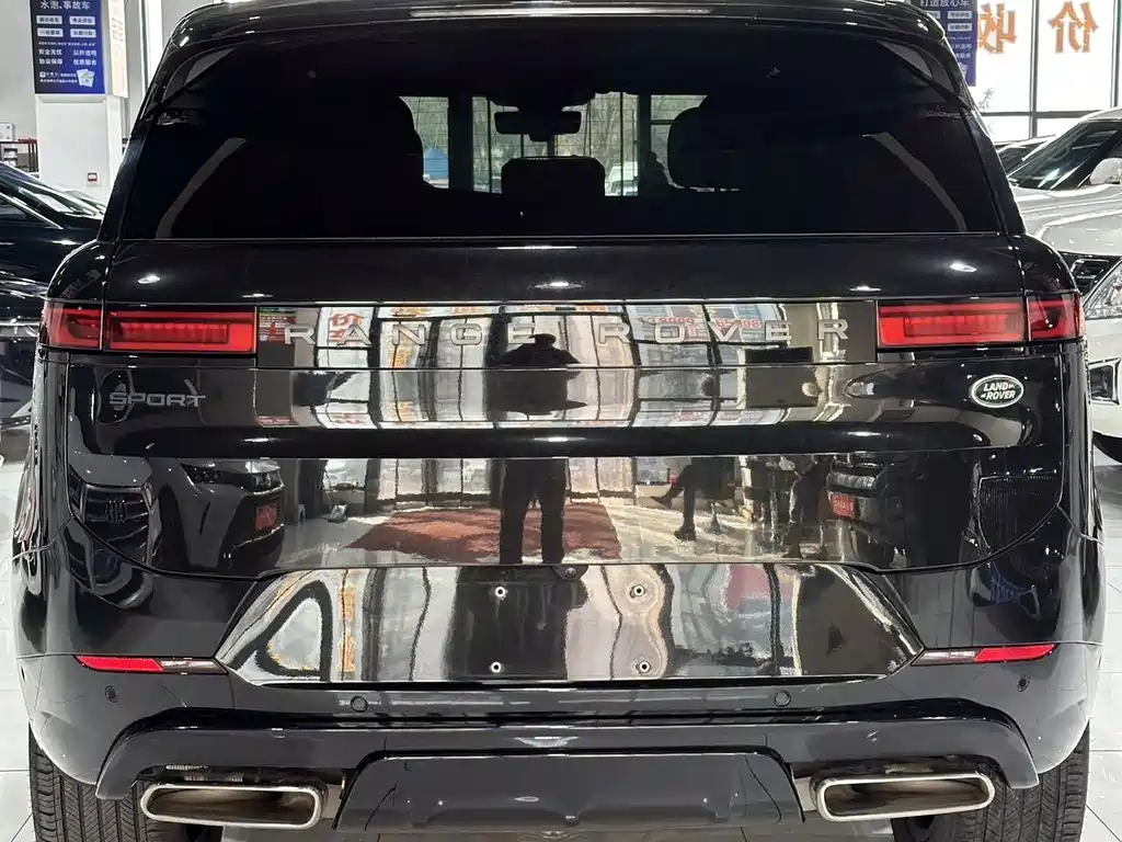 Range Rover Sport 2024 400PS Dynamic SE купить на сайте DeffCars