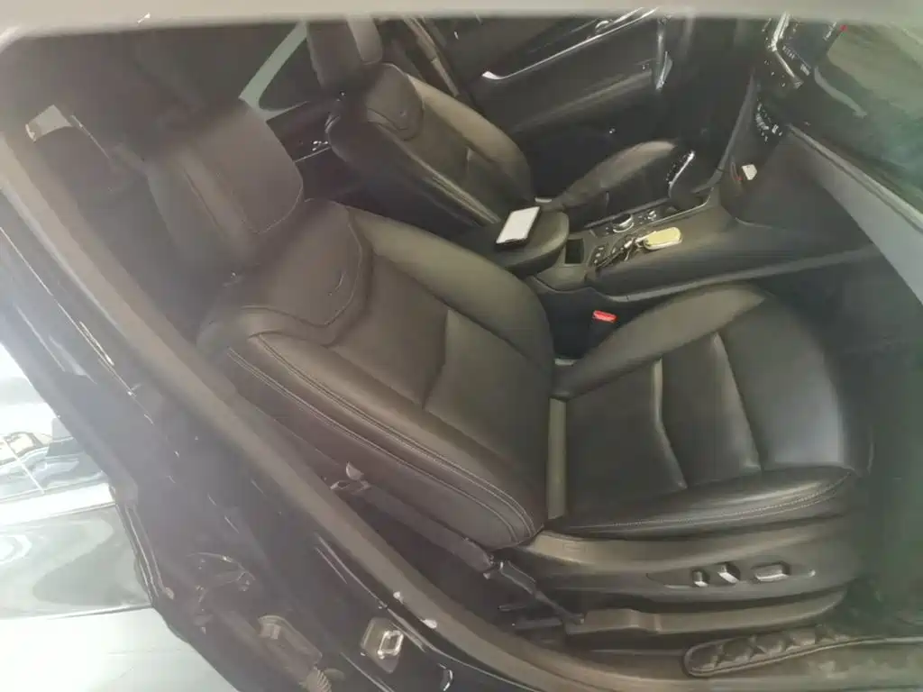 Cadillac XT6 2020 facelift 28T six-seat luxury model купить на сайте DeffCars