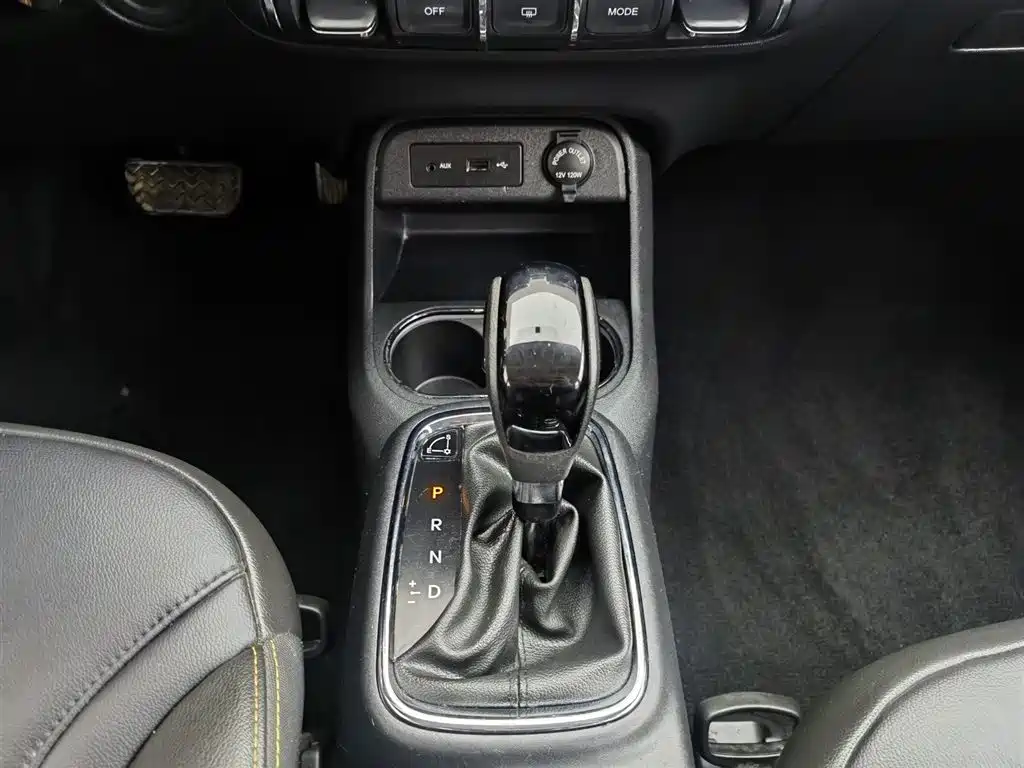 Dongfeng Fengshen AX4 2017 1.6L DCT fashion model купить на сайте DeffCars