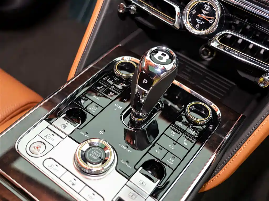 Flying Spur 2022 4.0T V8 Standard Edition купить на сайте DeffCars