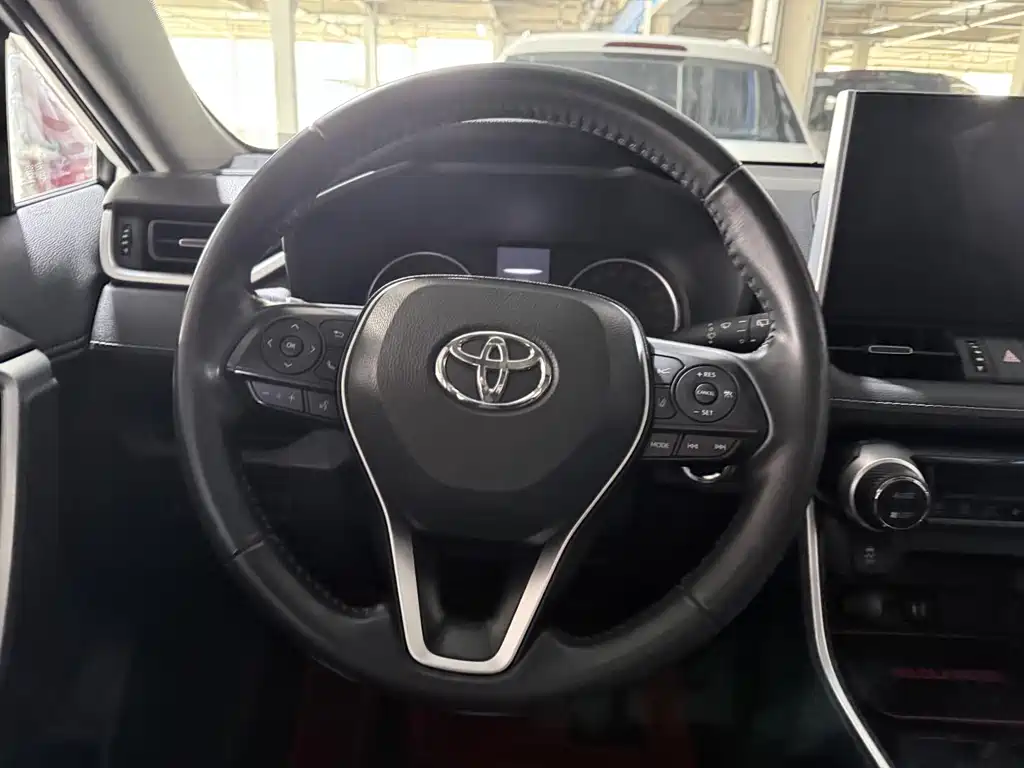 Wilanda 2023 2.0L CVT two-wheel drive luxury PLUS version купить на сайте DeffCars