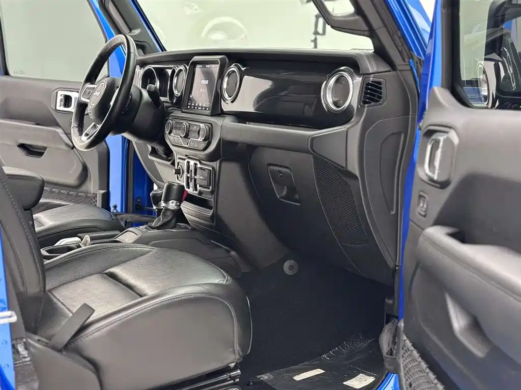Wrangler 2022 2.0T Highlander Four-Door Edition купить на сайте DeffCars