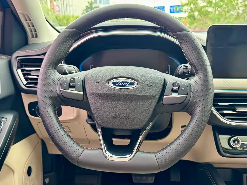 Focus 2021 Sedan EcoBoost 180 Automatic NeochaEDGE купить на сайте DeffCars