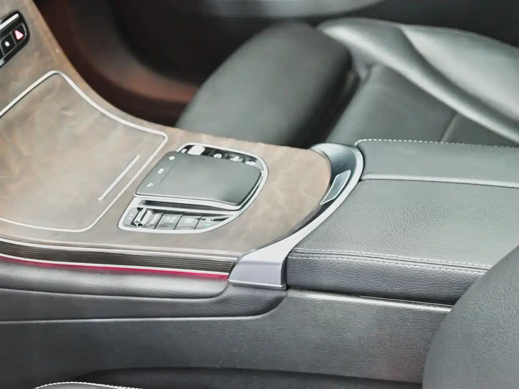 Mercedes-Benz GLC 2022 facelift 2 GLC 260 L 4MATIC luxury model купить на сайте DeffCars