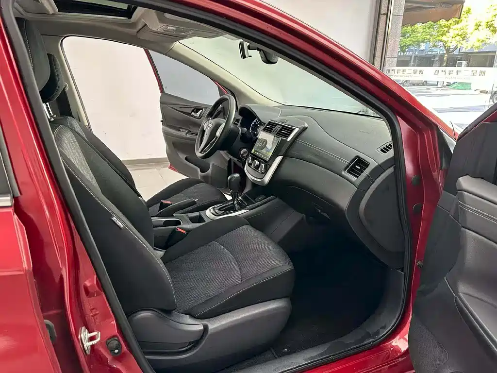 Tiida 2016 1.6L CVT cool version купить на сайте DeffCars