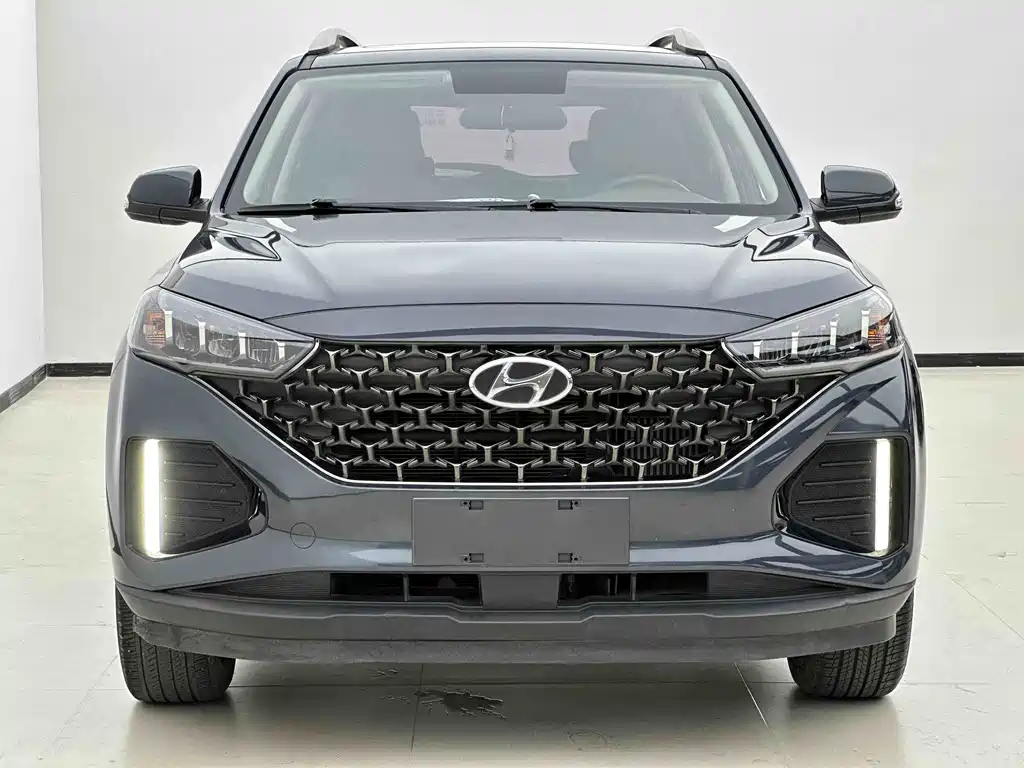 Beijing Hyundai ix35 2021 2.0L automatic two-wheel drive GLS leading version купить на сайте DeffCars