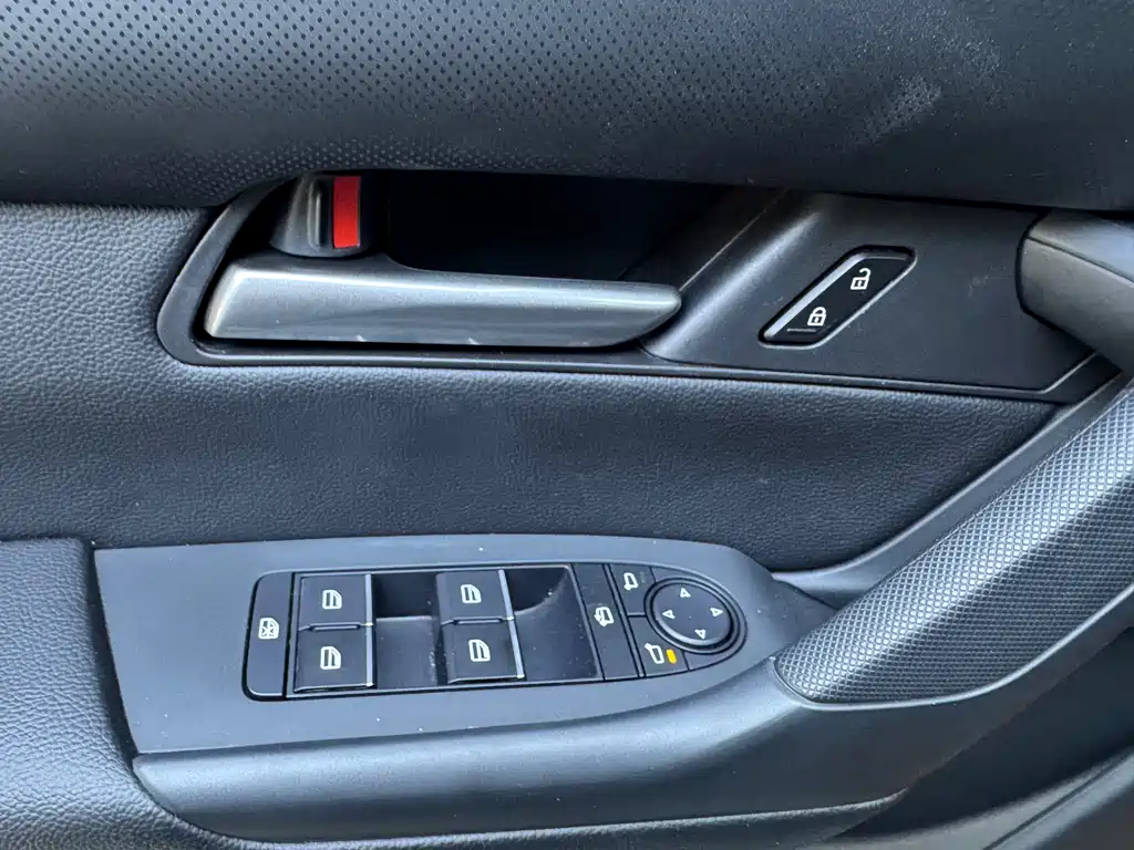 Mazda CX-50 2023 2.0L Leading Edition купить на сайте DeffCars