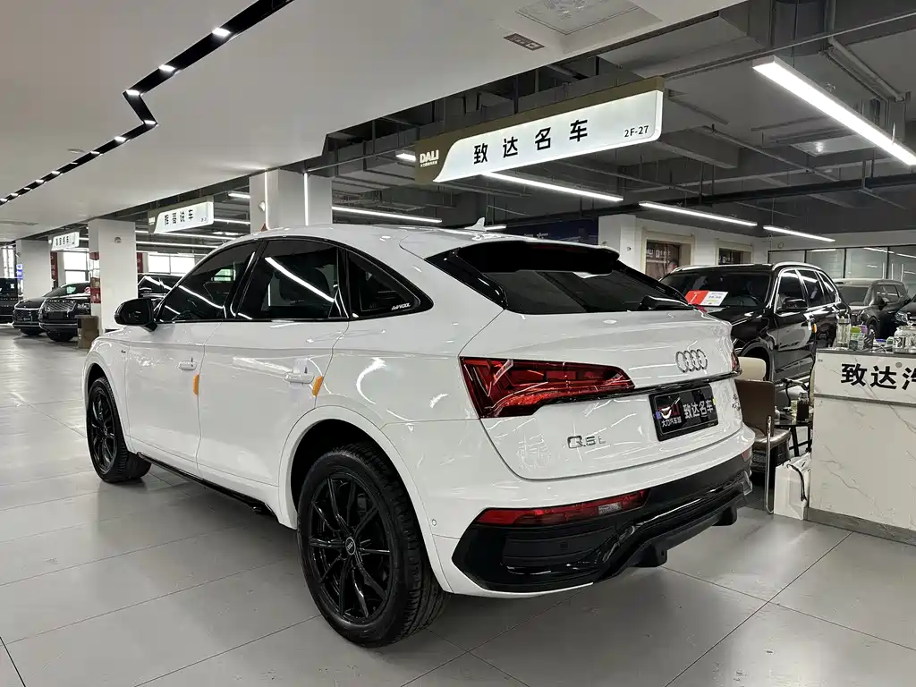 Audi Q5L Sportback 2021 45 TFSI Premium Selection купить на сайте DeffCars
