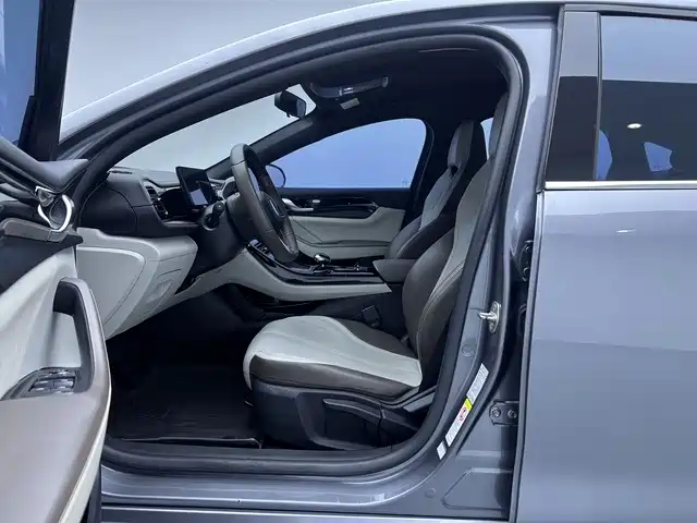 Qin Plus 2024 Honor Edition DM-i 55KM Leading Type купить на сайте DeffCars