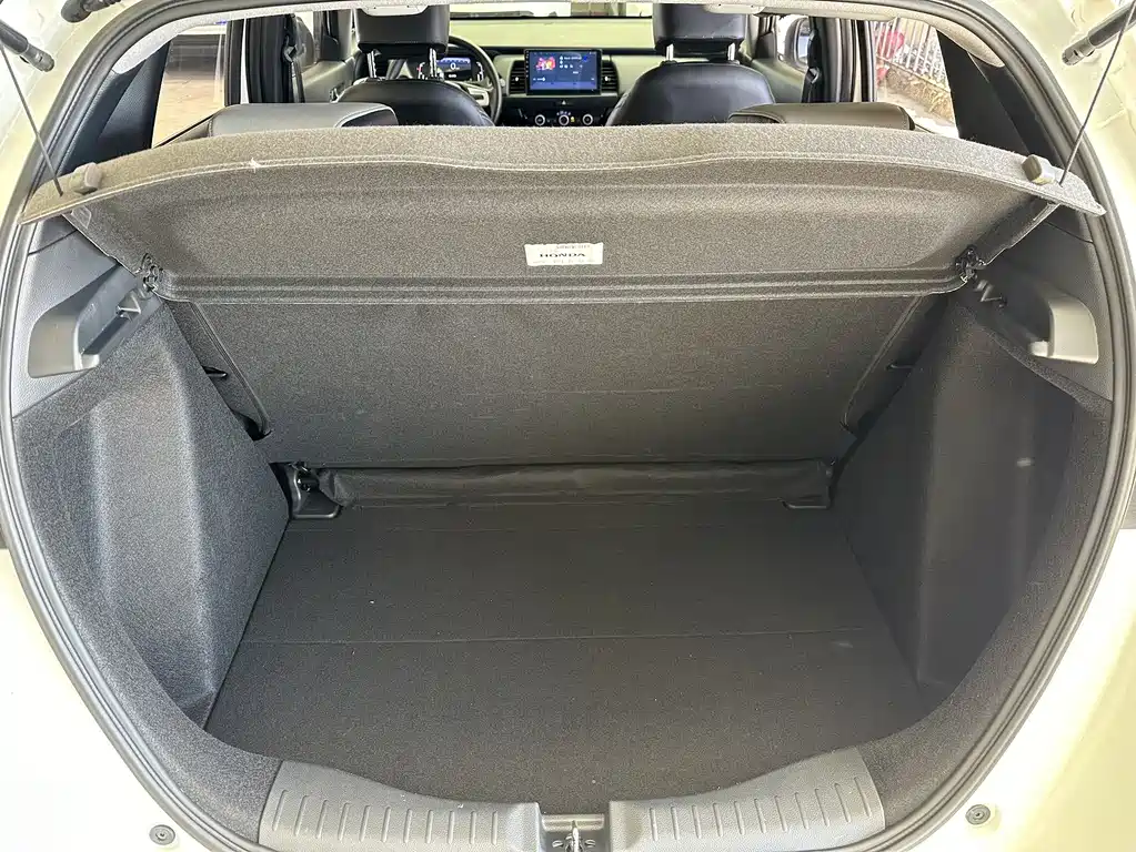Fit 2022 1.5L CVT Trendy Sunroof Edition купить на сайте DeffCars