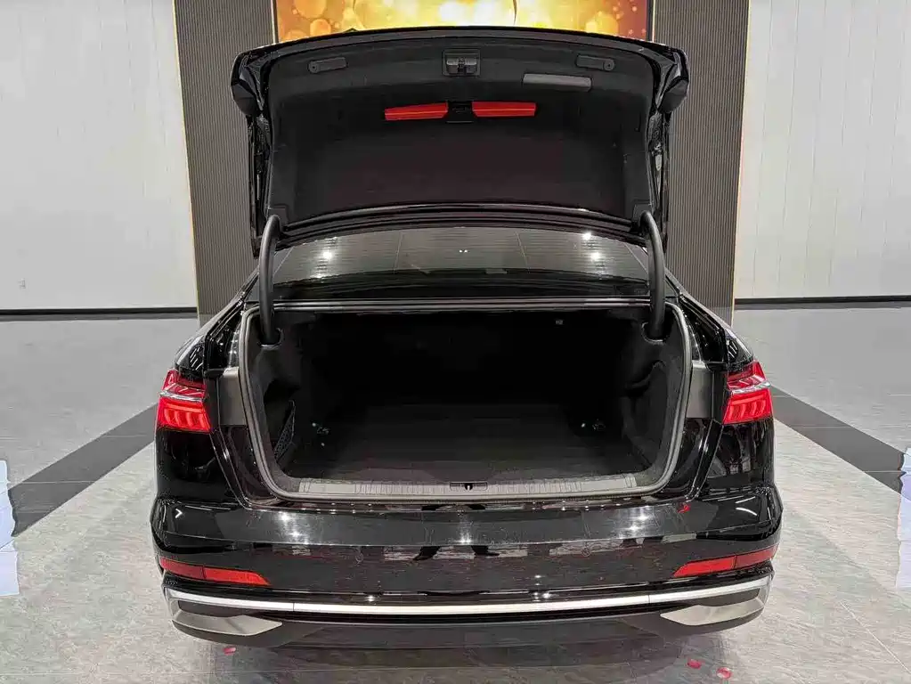 Audi A6L 2023 40 TFSI luxury and dynamic model купить на сайте DeffCars