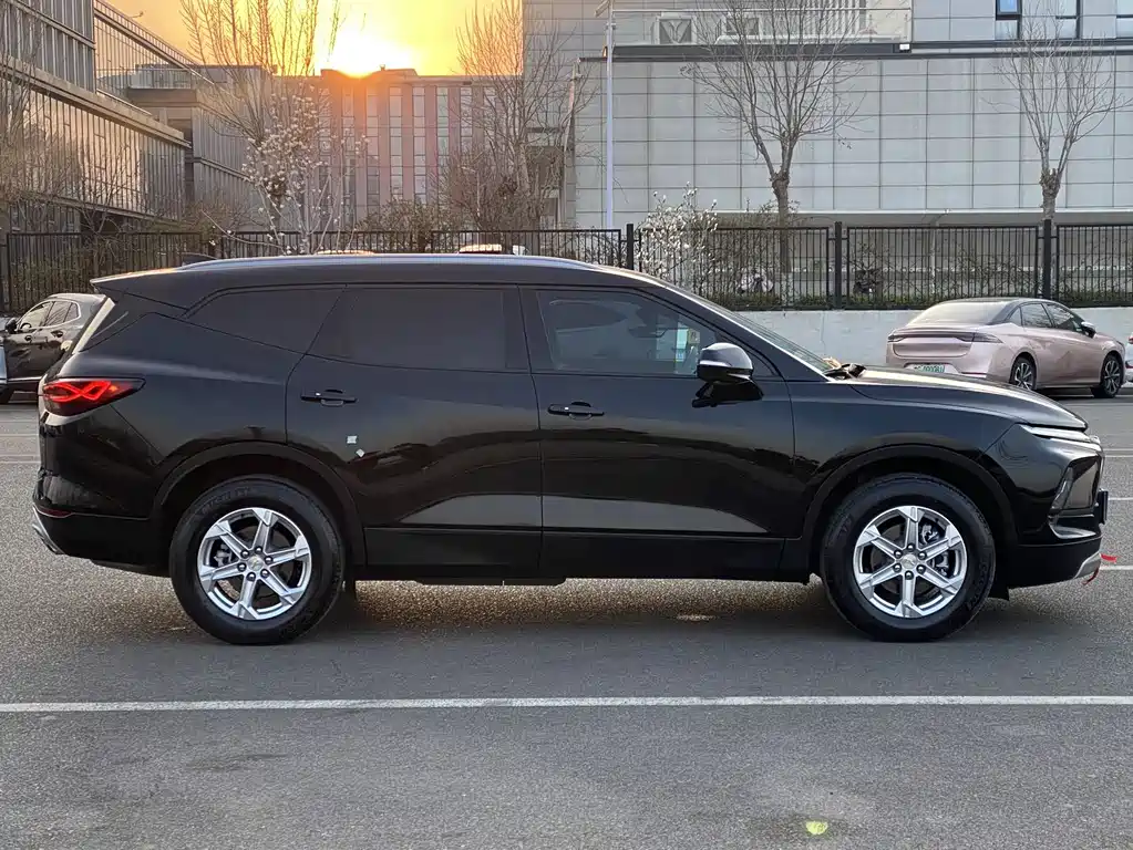 Trailblazer 2023 light hybrid 650T version купить на сайте DeffCars