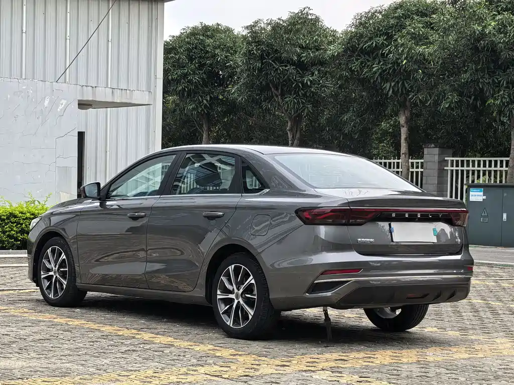 Emgrand 2022 4th generation 1.5L CVT flagship model купить на сайте DeffCars