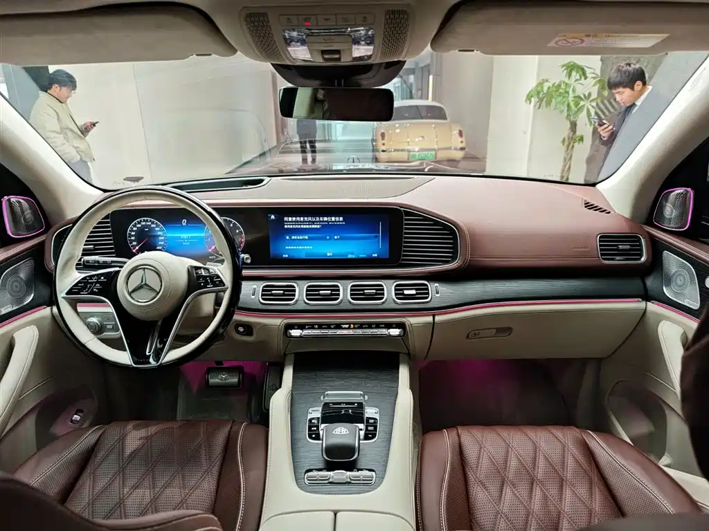Maybach GLS 2025 GLS 600 4MATIC Extreme Night Edition купить на сайте DeffCars