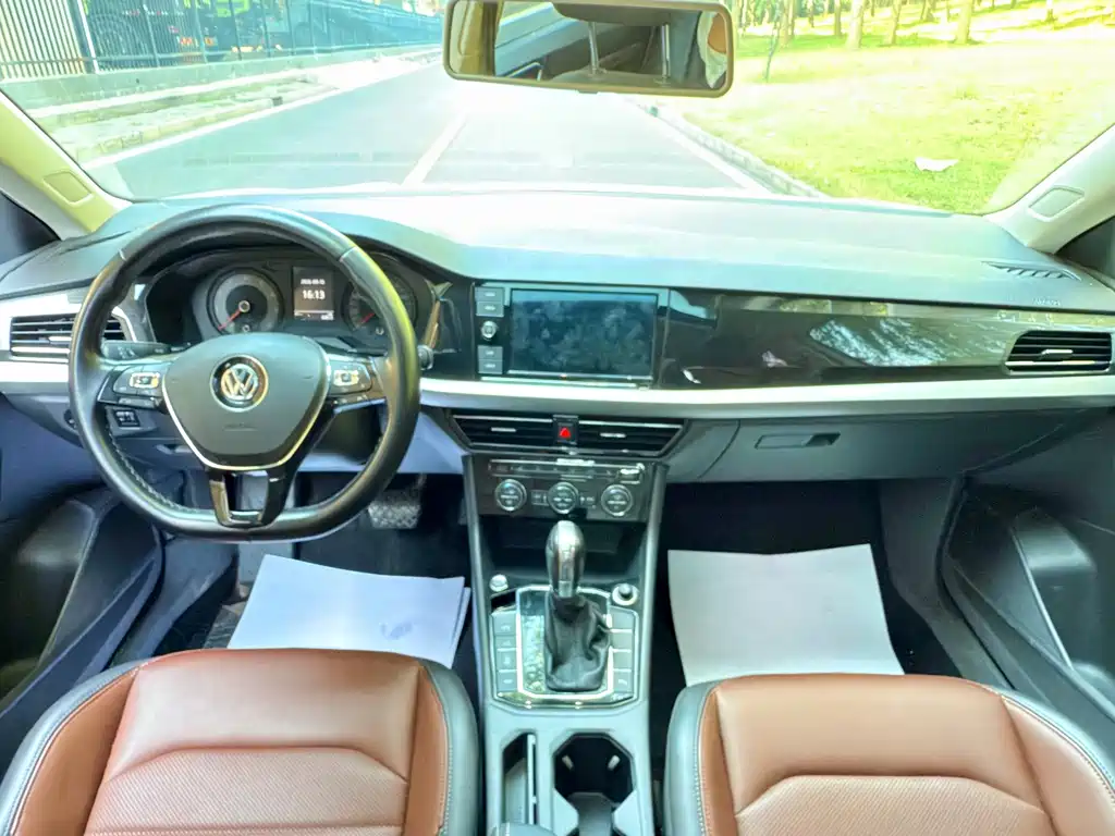 Lavida 2019 280TSI DSG Deluxe Edition National VI купить на сайте DeffCars