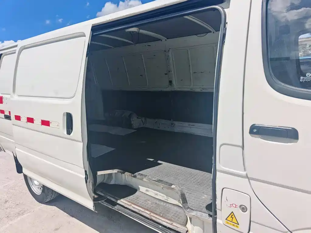 Jinlv Hiashi New Energy 2021 Longyun GLE850 low roof 50.23kWh купить на сайте DeffCars