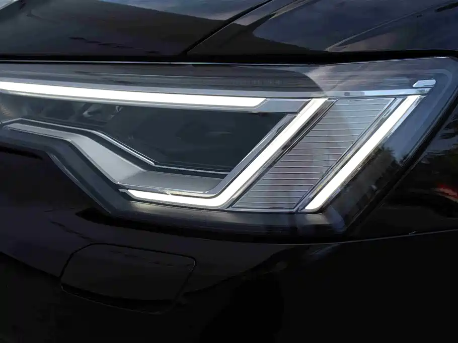 Audi A6L 2021 40 TFSI luxury and dynamic model купить на сайте DeffCars