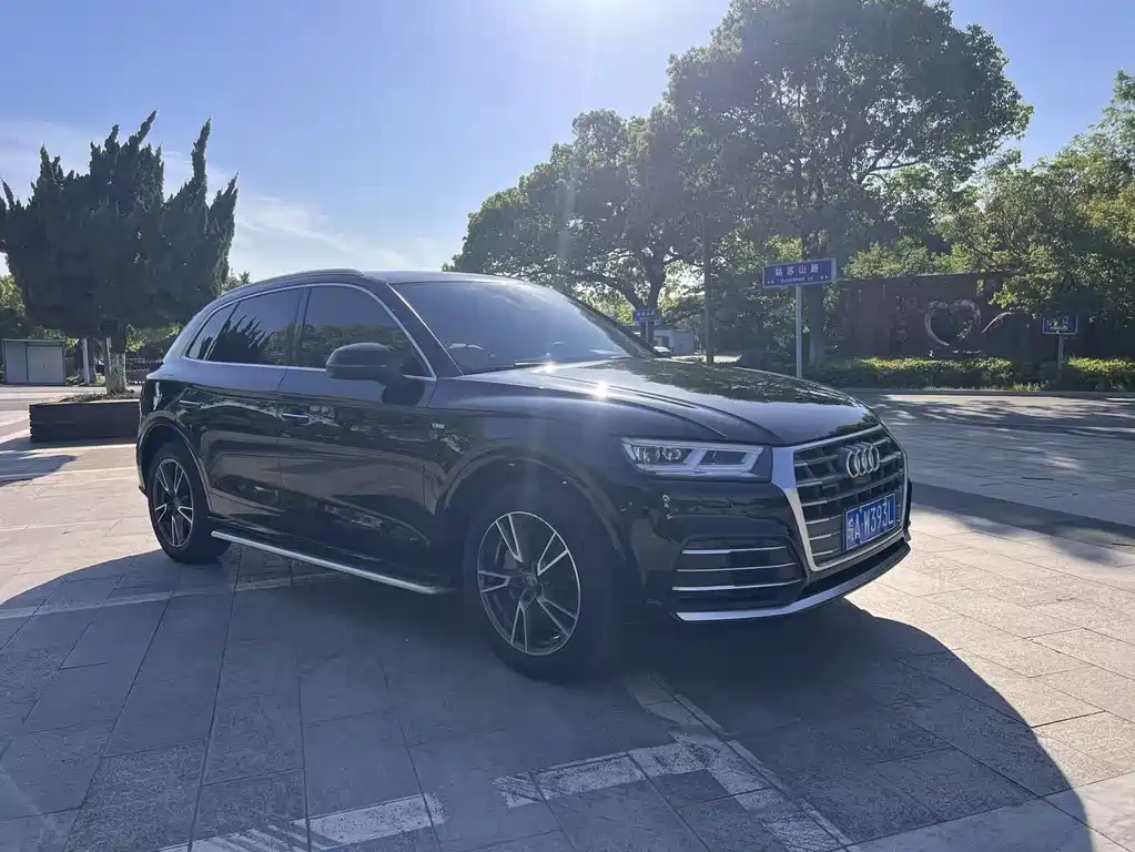 Audi Q5L 2020 45 TFSI exclusive fashion model купить на сайте DeffCars