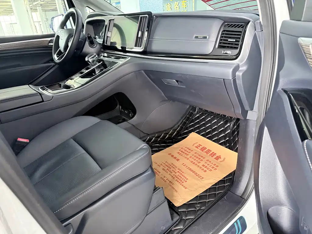 Trumpchi M8 2023 Lead Show Series 390T Exclusive Edition купить на сайте DeffCars