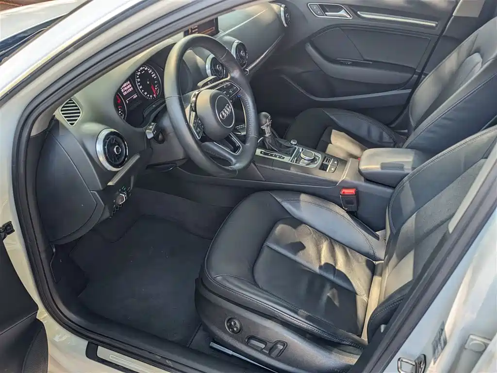 Audi A3 2019 Sportback 35 TFSI Fashion Type National VI купить на сайте DeffCars